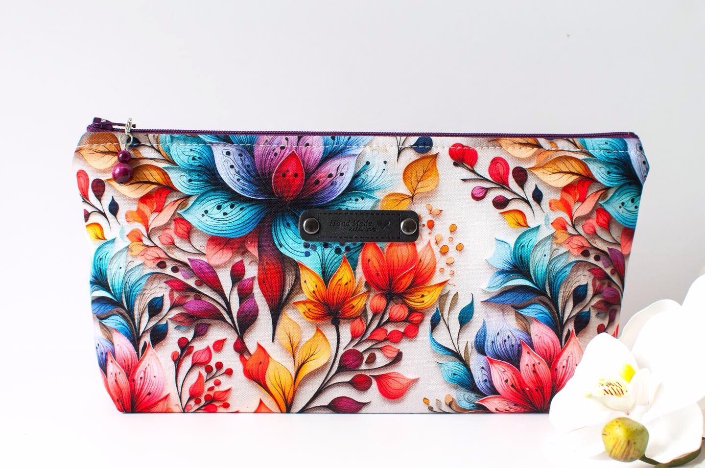 Colourful floral round 23 retail