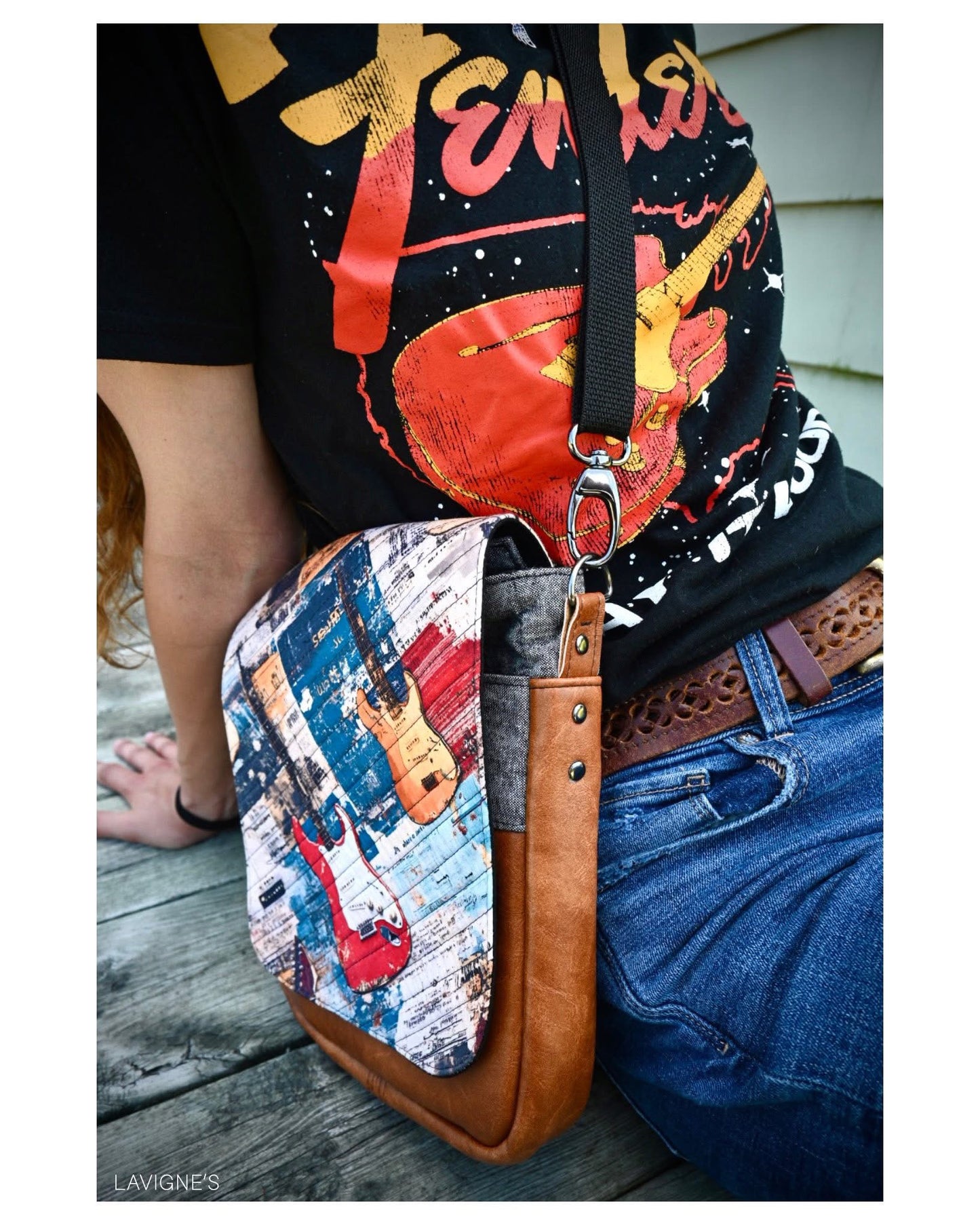 Grunge electric guitar round 27 retail