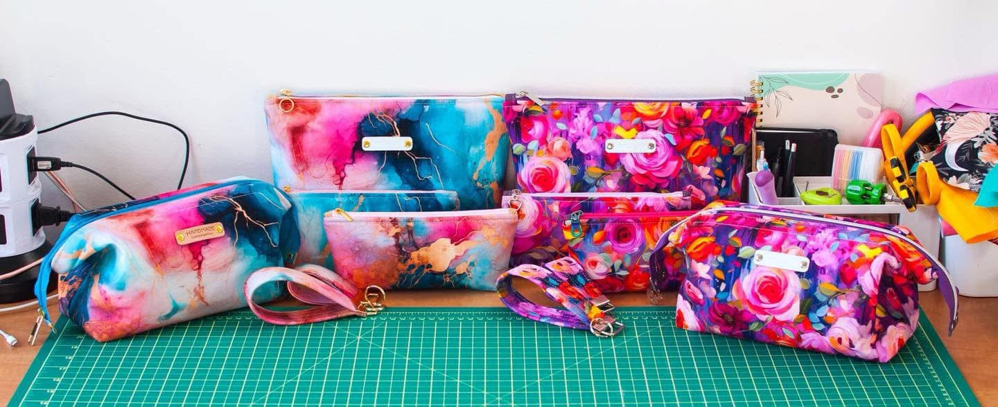 Acrylic roses round 23 retail