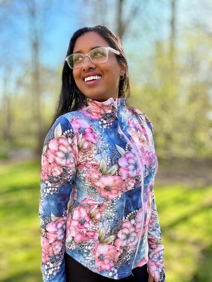 Denim and lace round 36 retail
