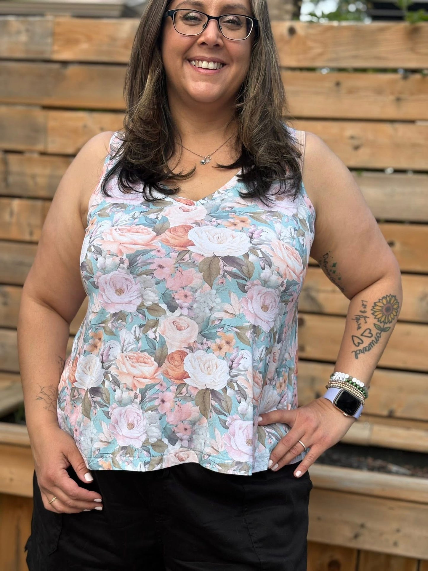 Soft floral round 28 retail