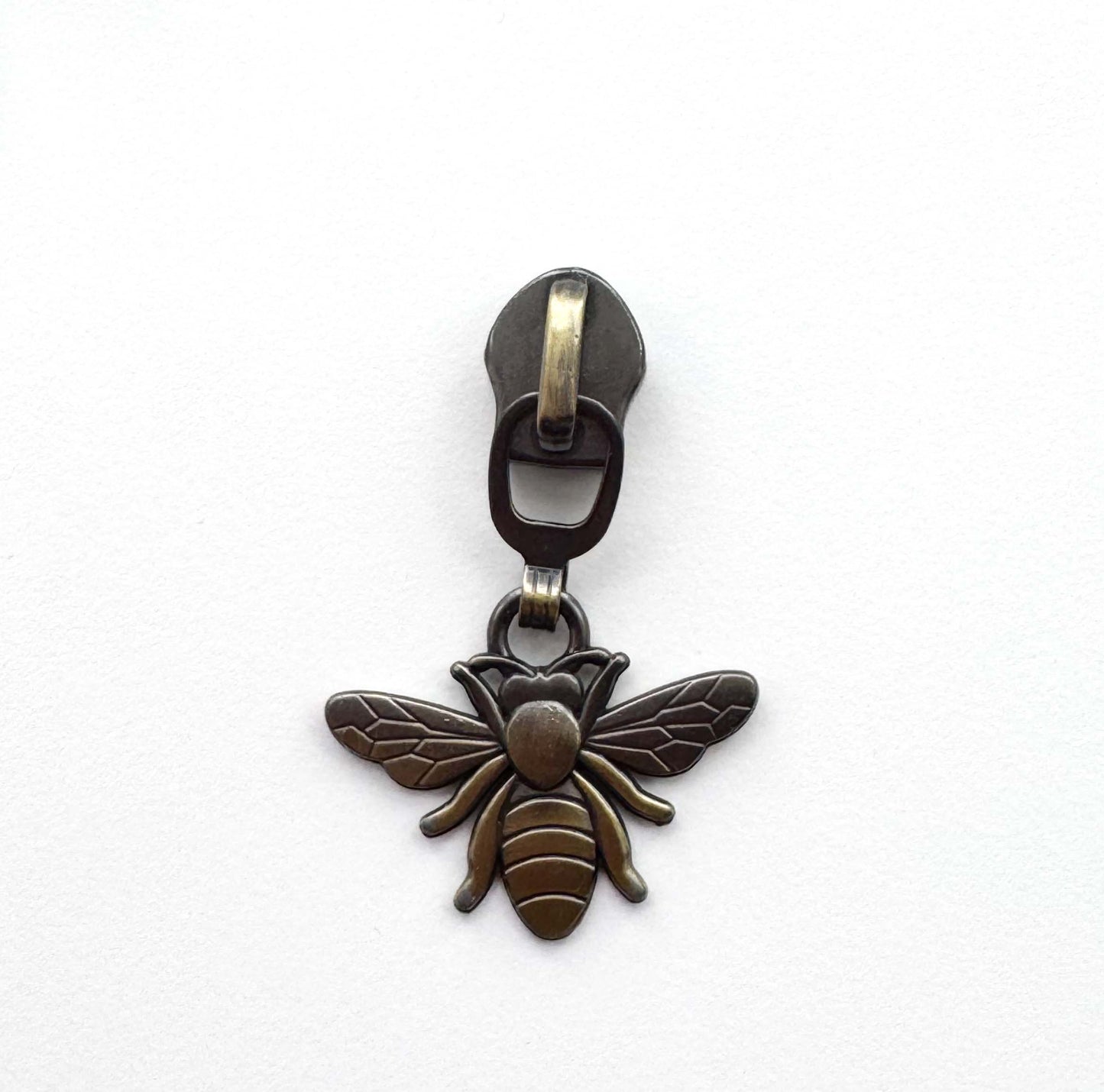 Bee pull