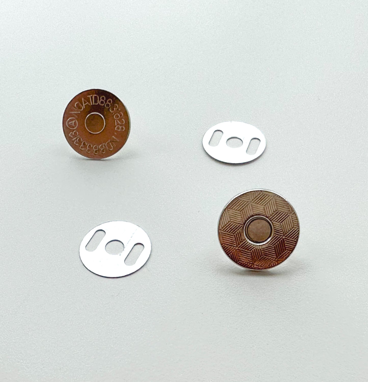 Magnetic snap sets