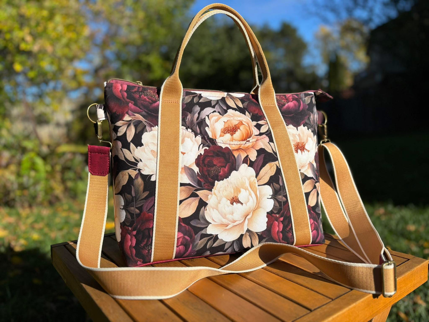 Burgundy peonies preorder round 31