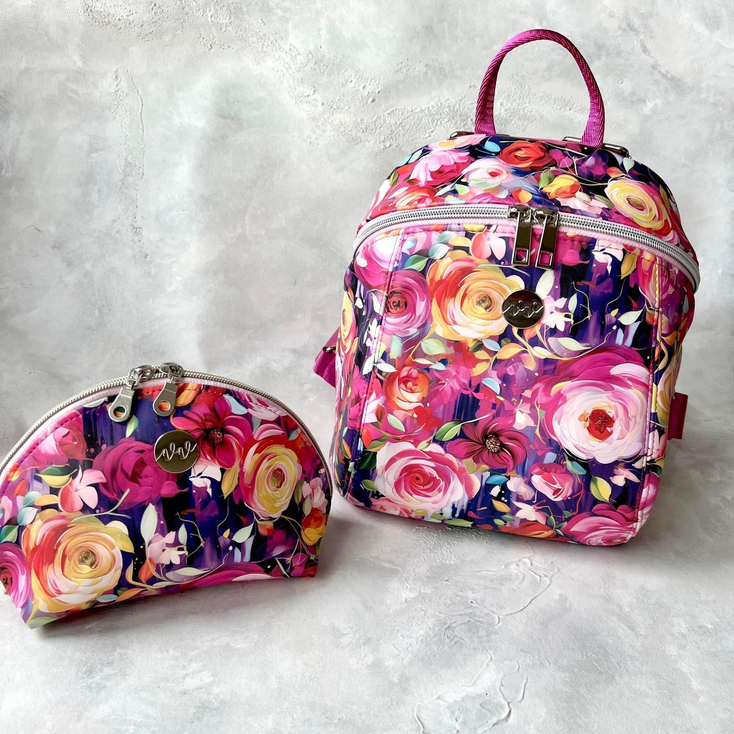 Acrylic roses round 23 retail