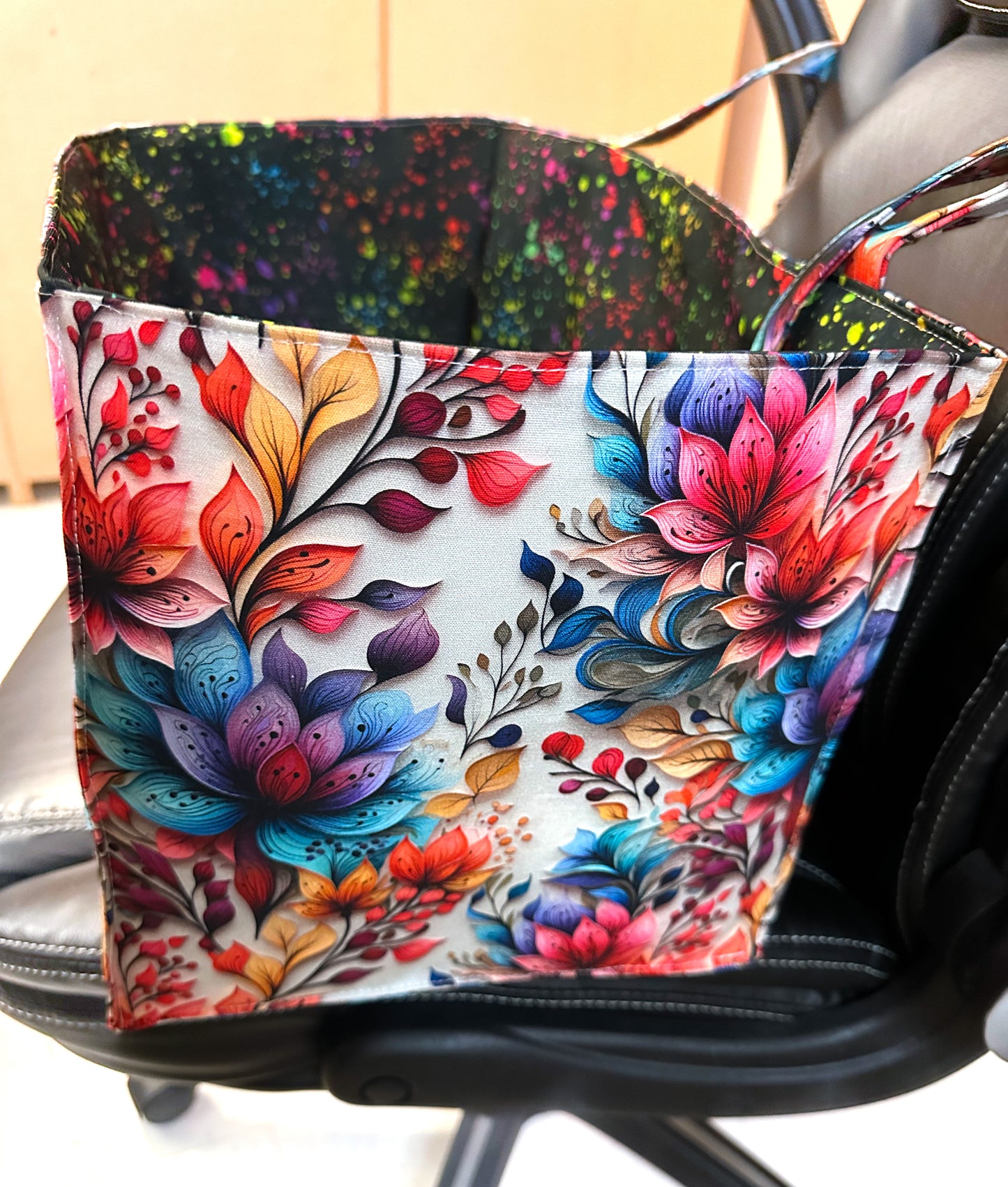 Colourful floral round 23 retail
