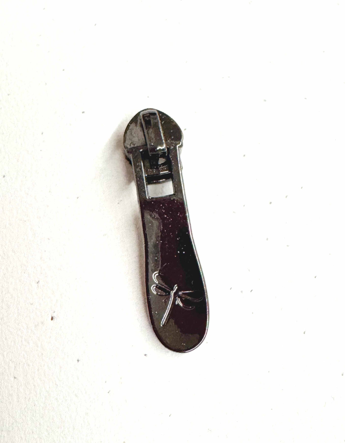 Dragonfly stamped pull