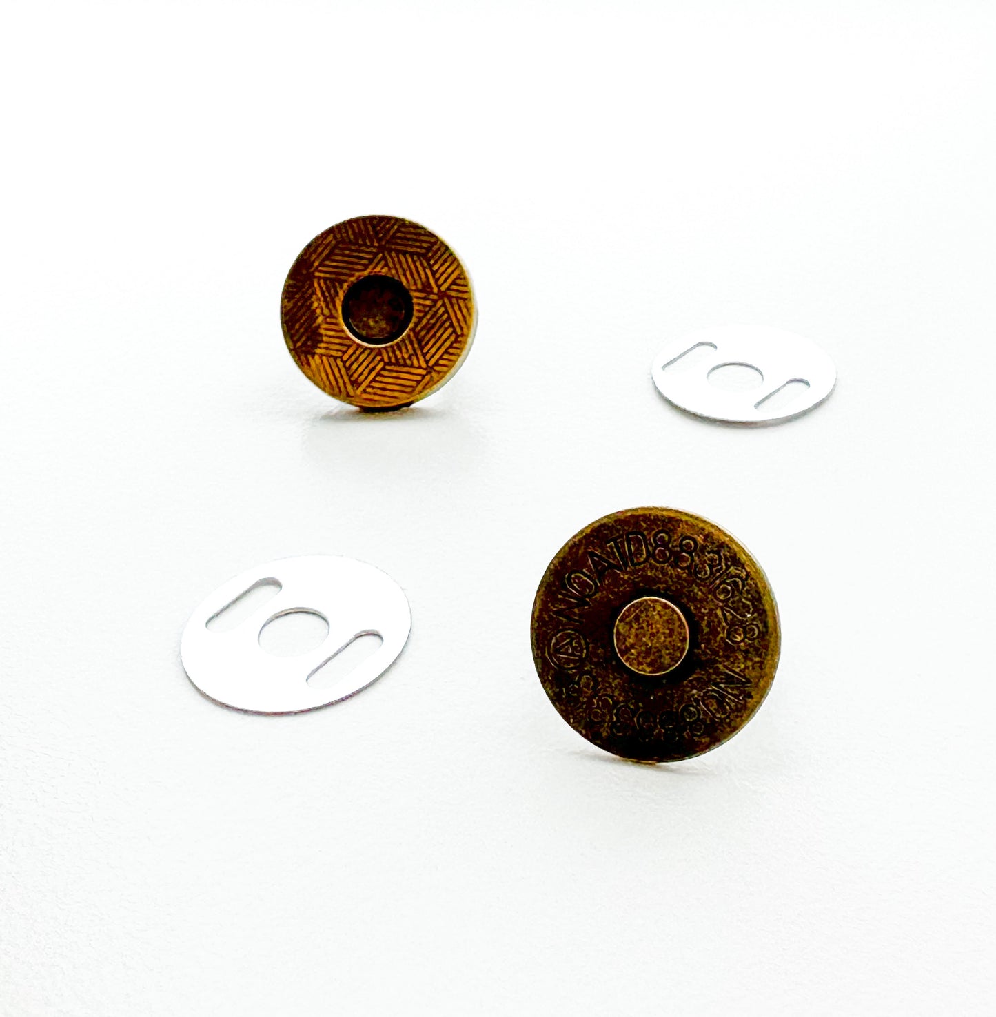 Magnetic snap sets