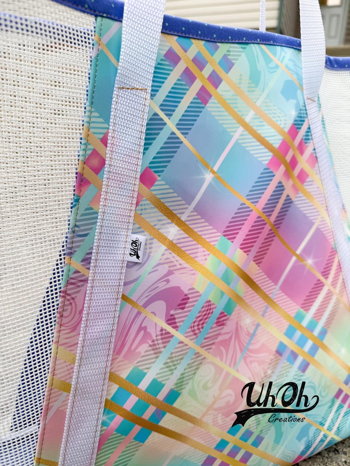 Rainbow plaid round 25 retail