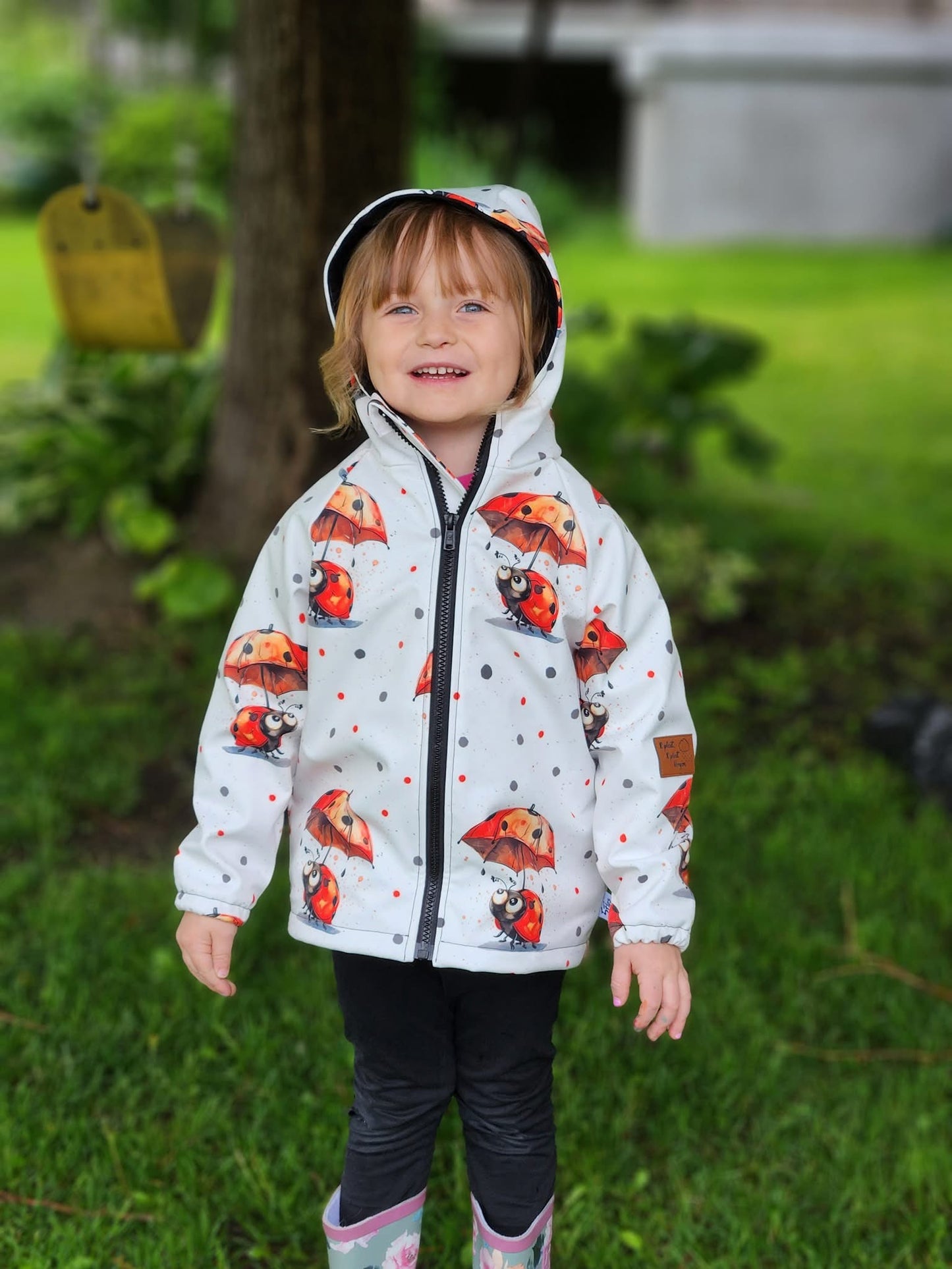 Ladybug round 26 retail