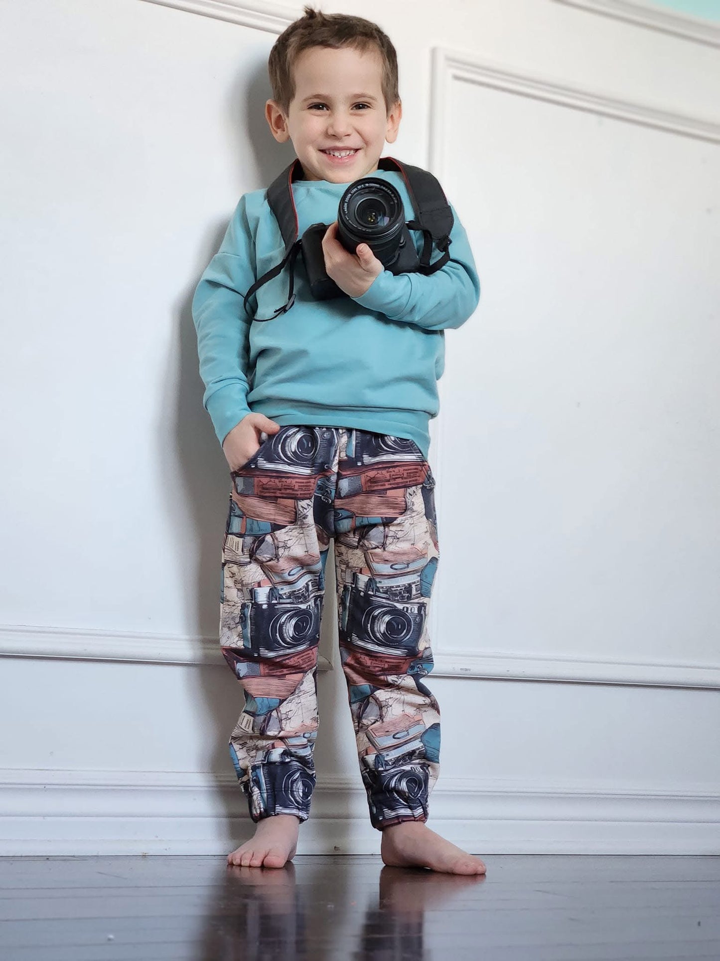 Vintage camera round 22 retail