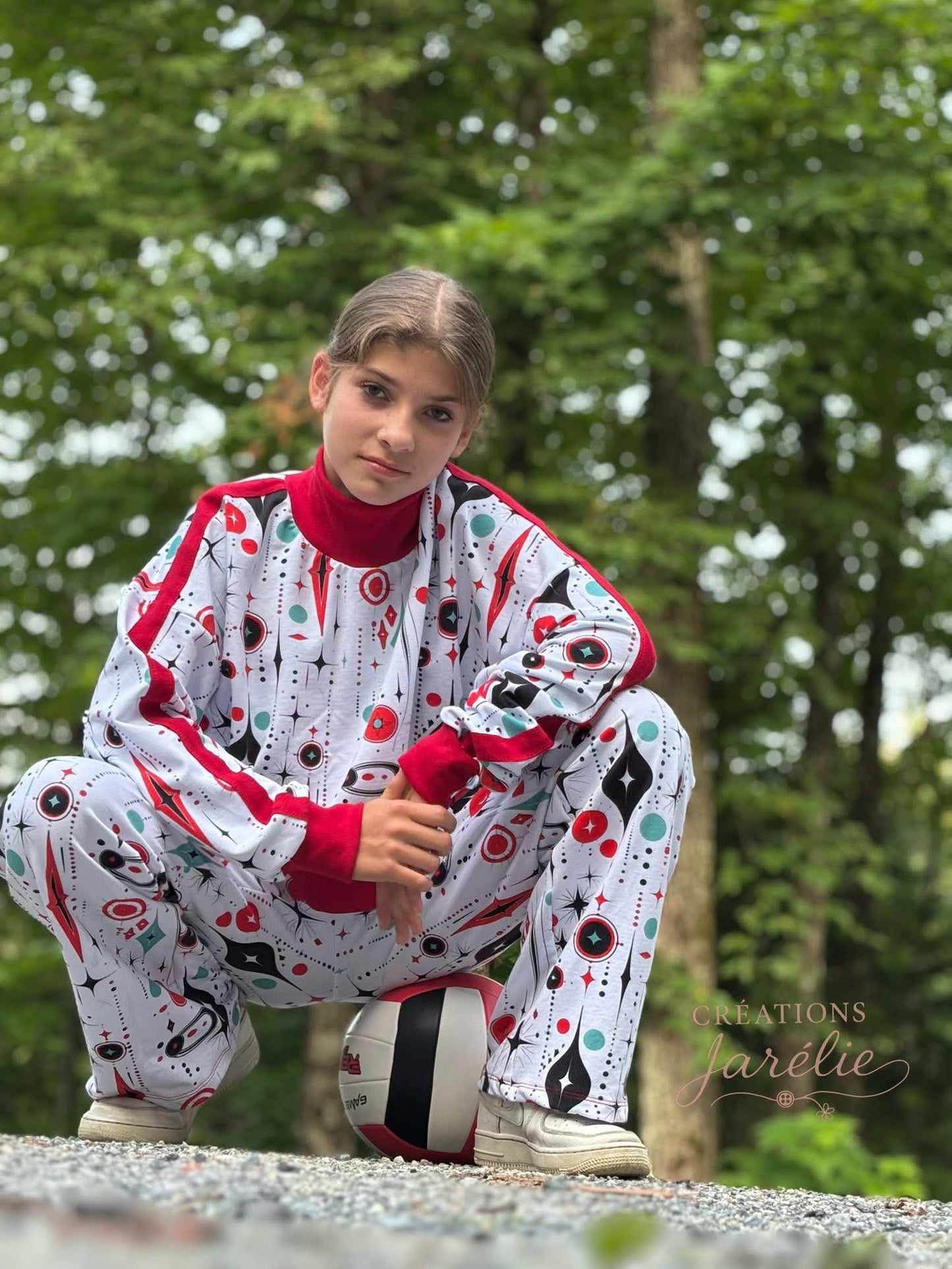 Retro shapes round 28 retail