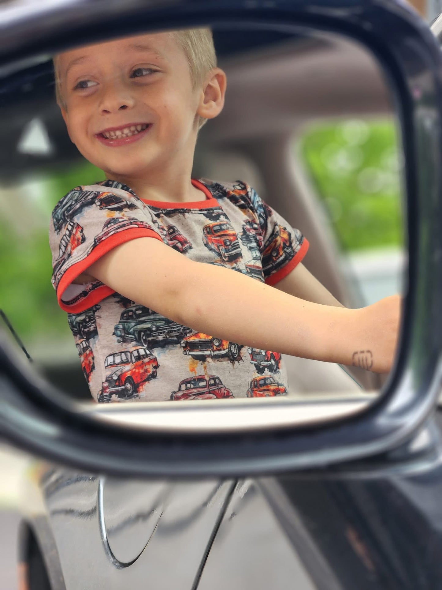 Vintage cars round 26 retail