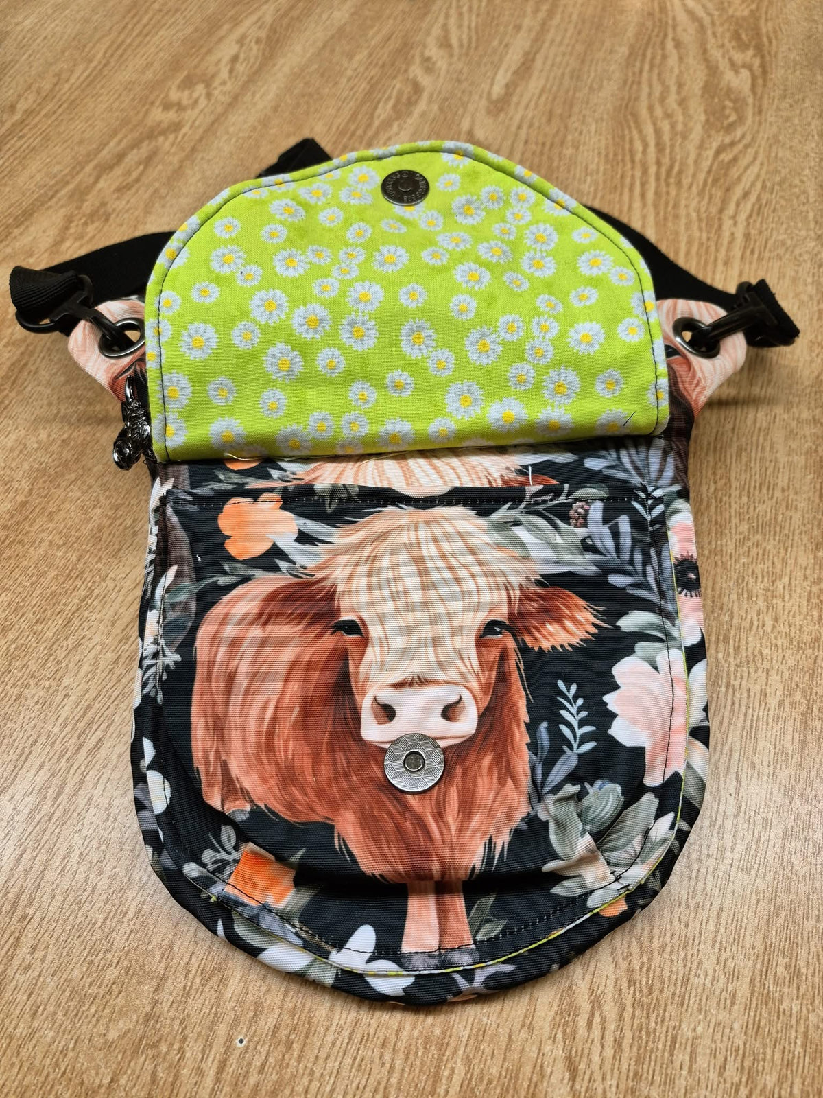 Dark highland cow (bonus print) preorder round 42