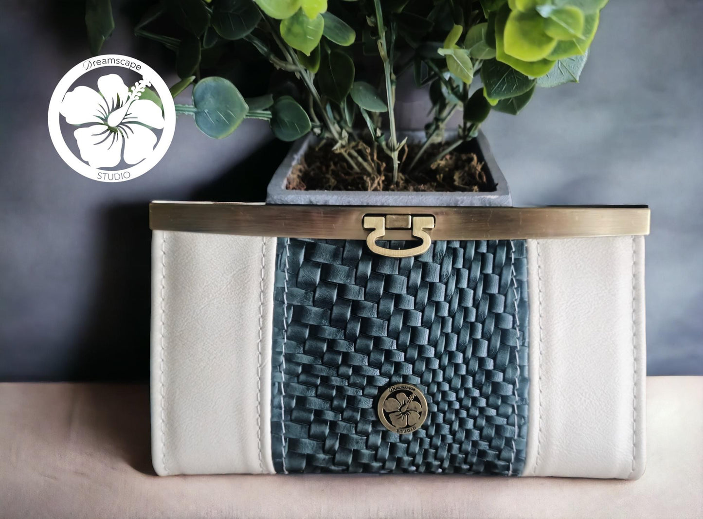 Alouette round 23 retail