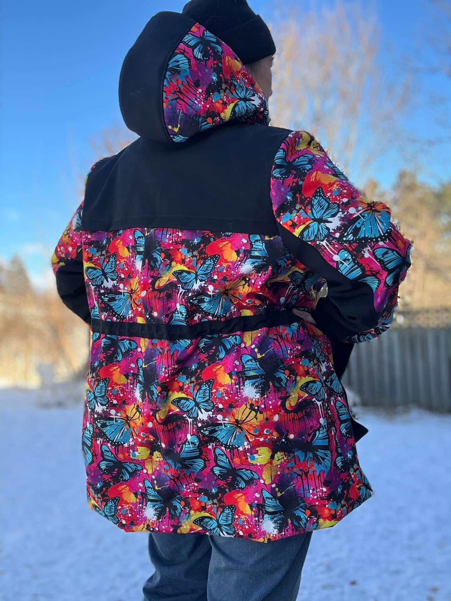 Graffiti butterfly round 22 retail