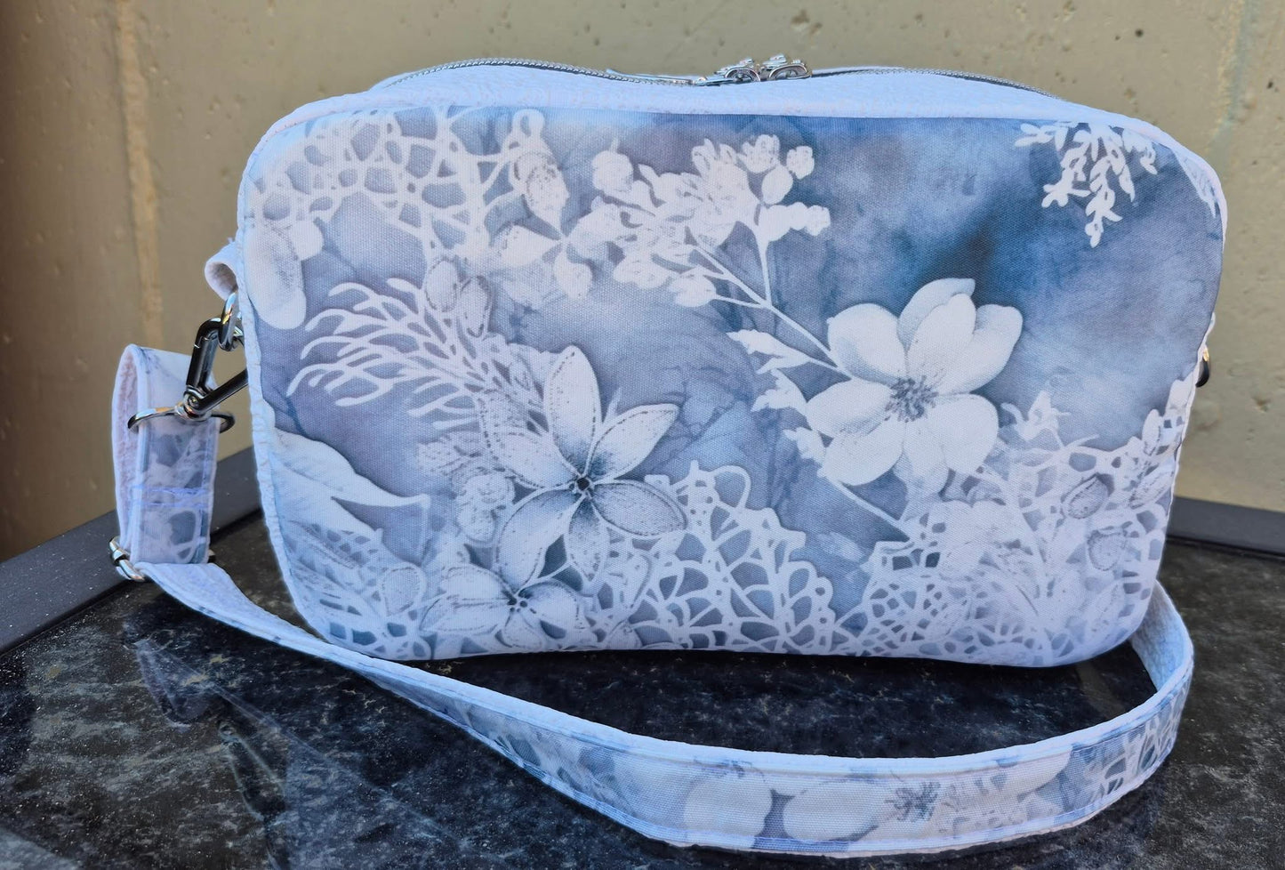 White lace round 26 retail