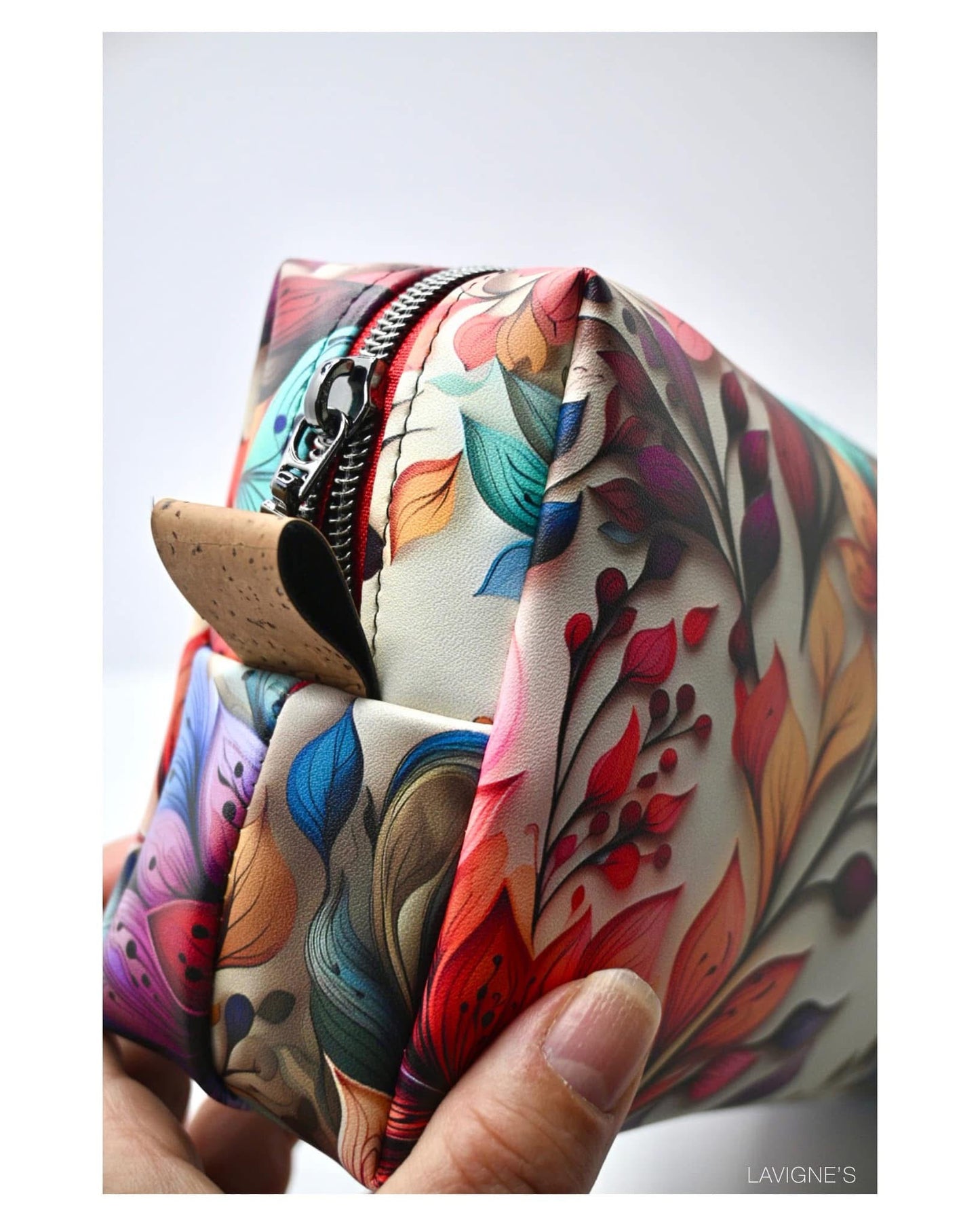 Colourful floral round 23 retail