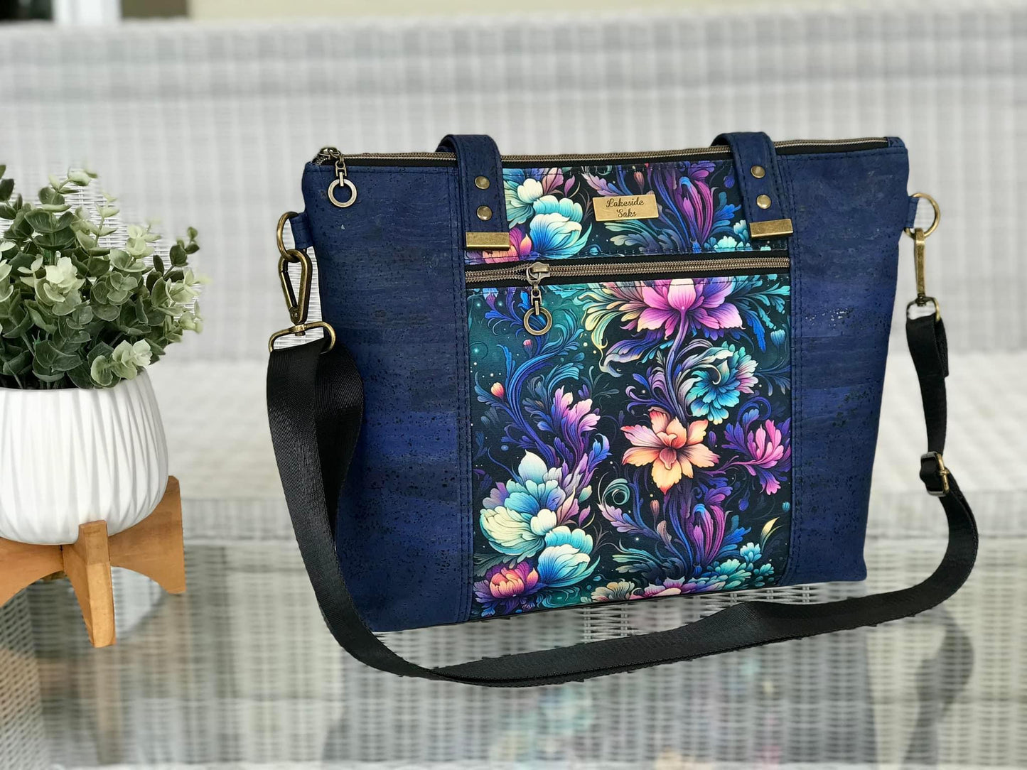 Vivid round 23 retail