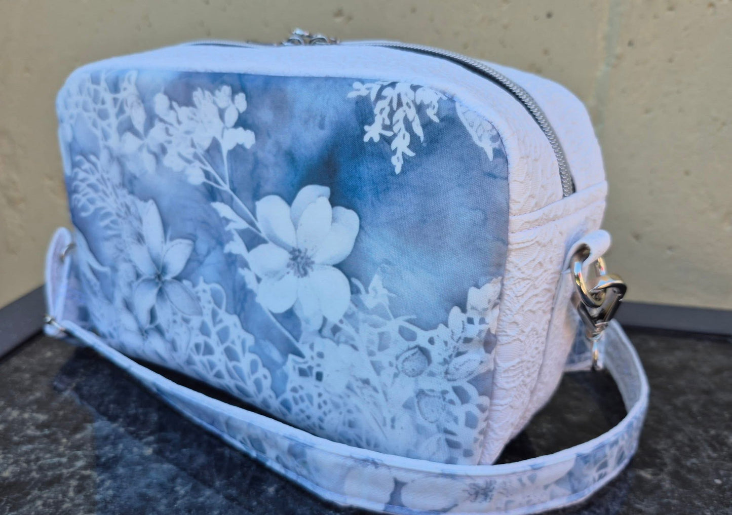 White lace round 26 retail