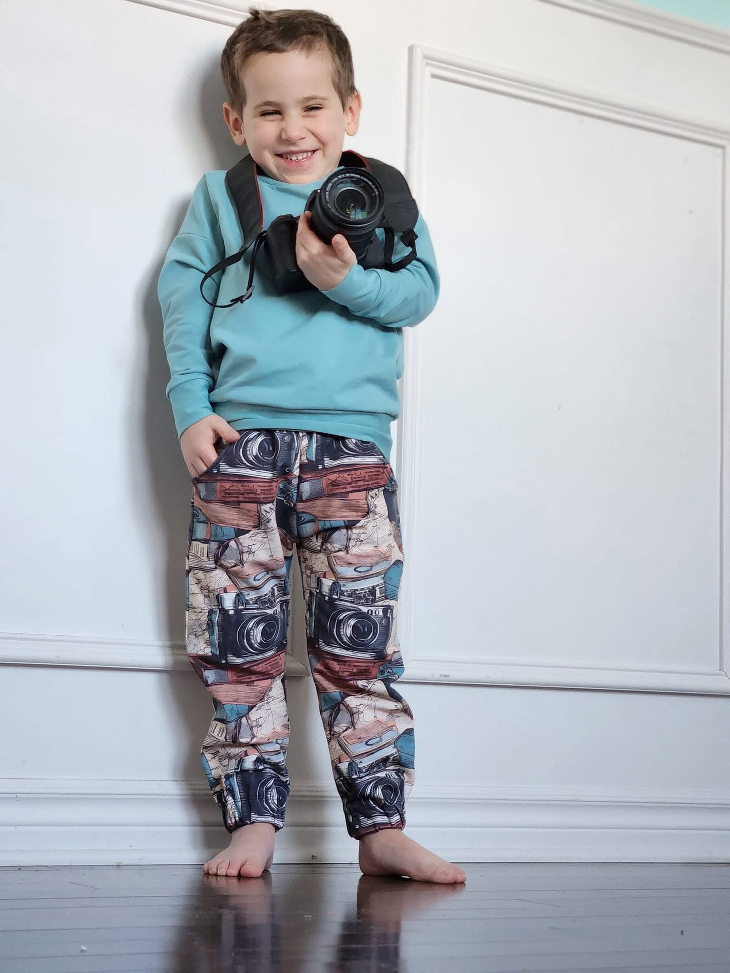 Vintage camera round 22 retail