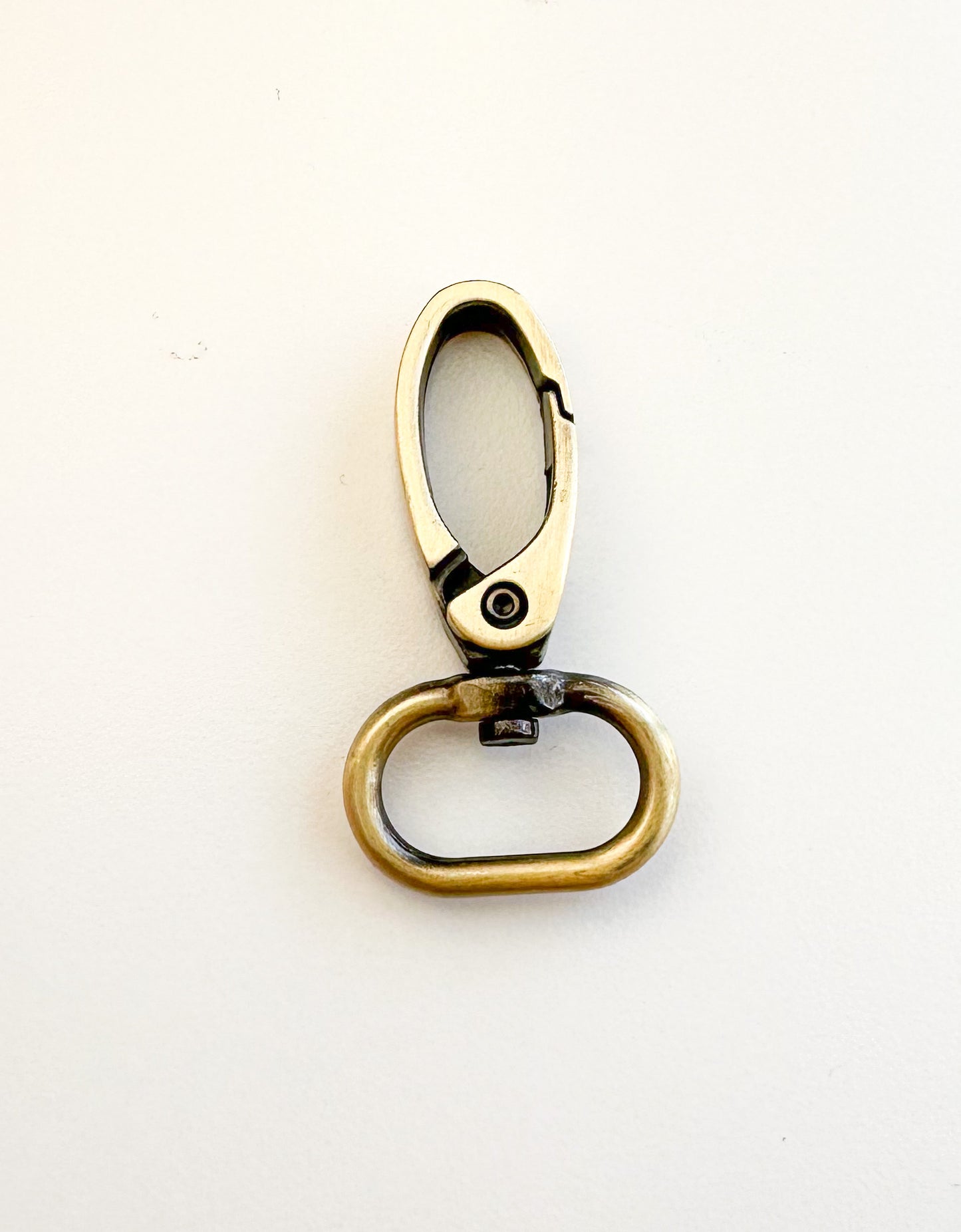 Swivel snap hook size: 3/4” (20mm)