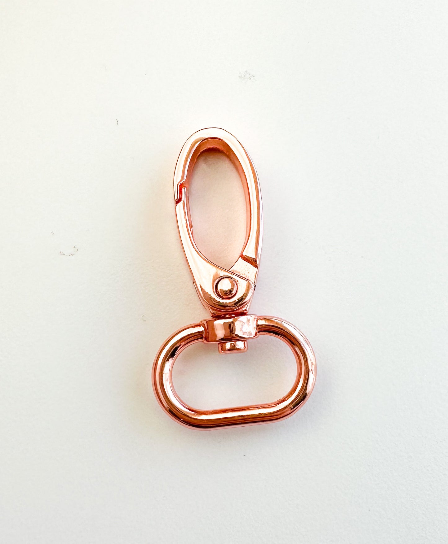 Swivel snap hook size: 3/4” (20mm)