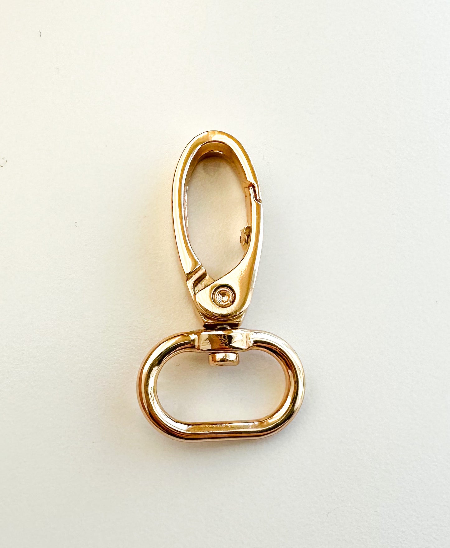 Swivel snap hook size: 3/4” (20mm)