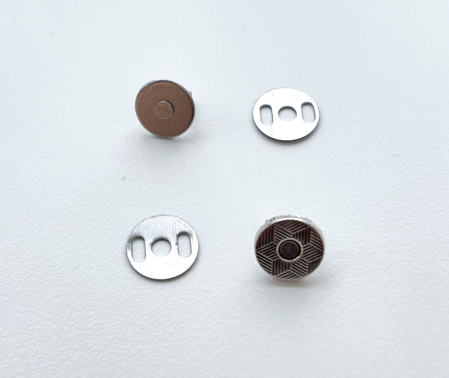 Magnetic snap sets