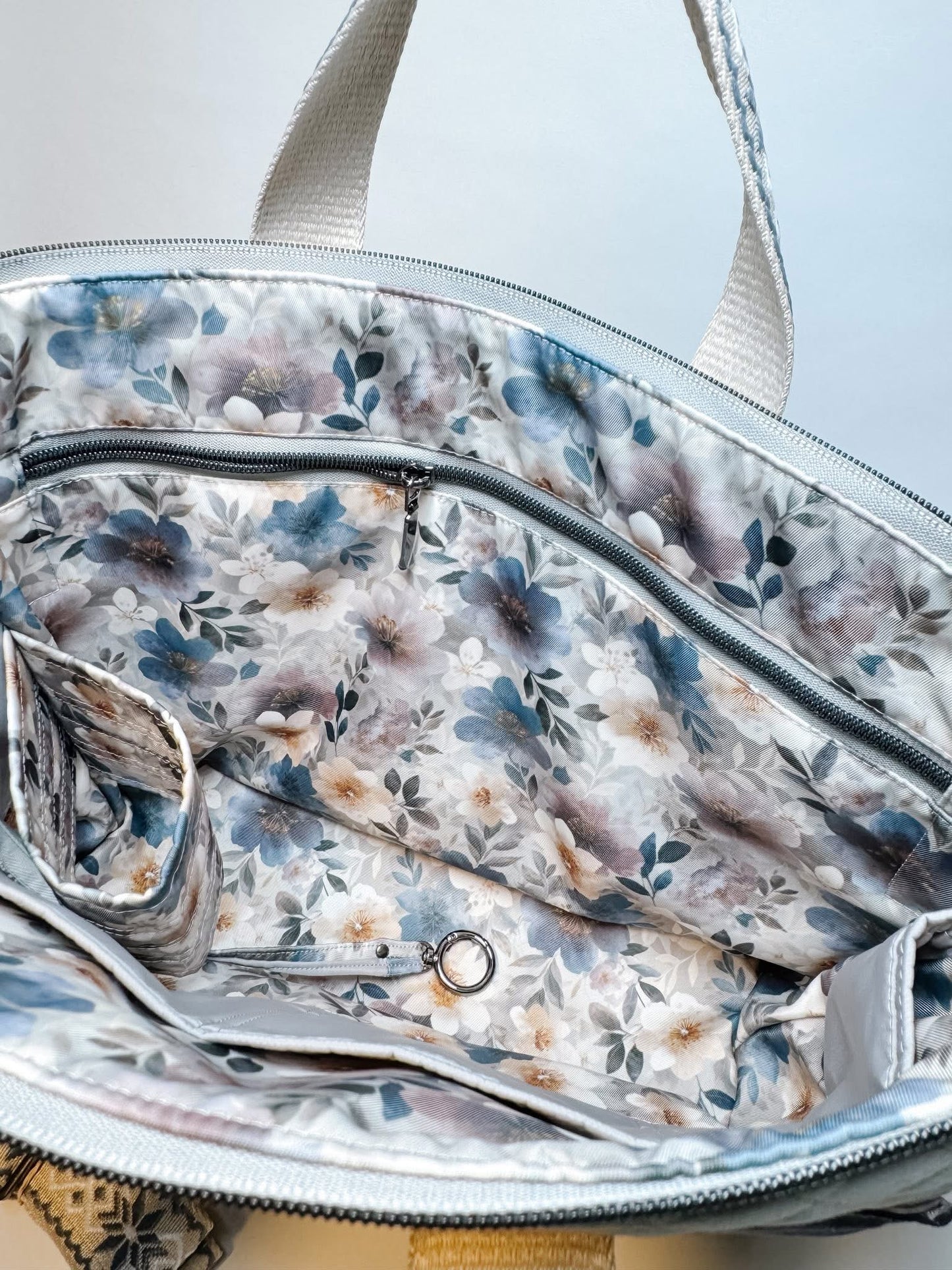Heirloom florals round 37 retail