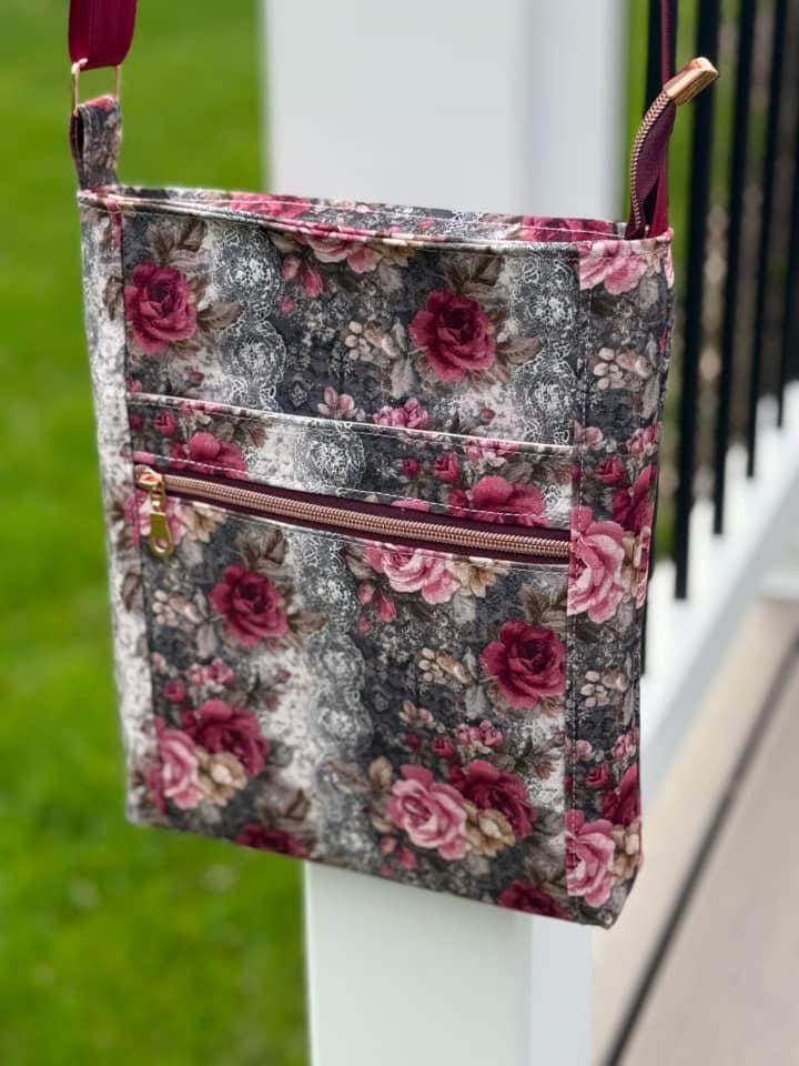 Lacy roses round 37 retail