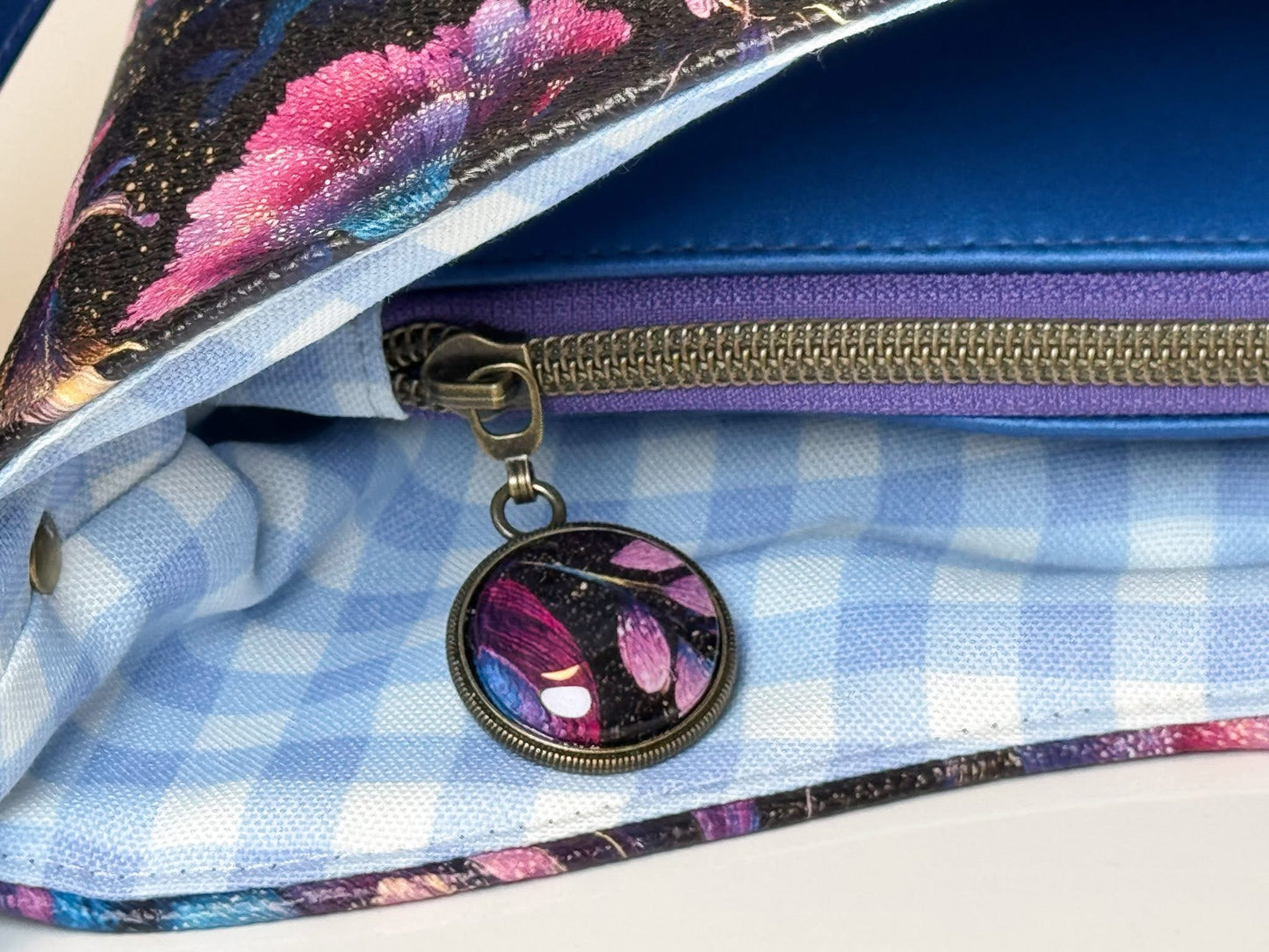 Peacock flowers round 37 retail