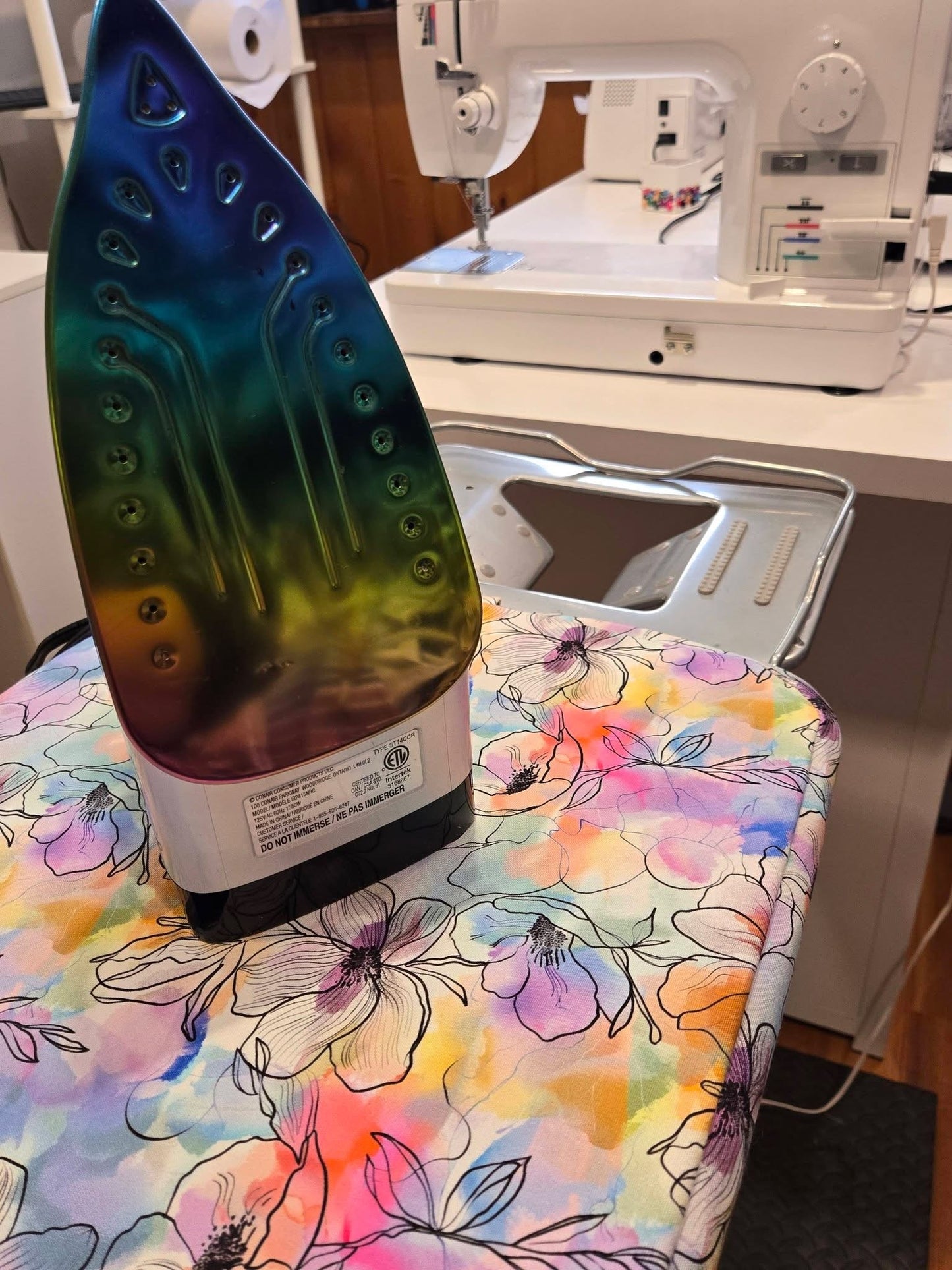 Floral watercolour round 37 retail
