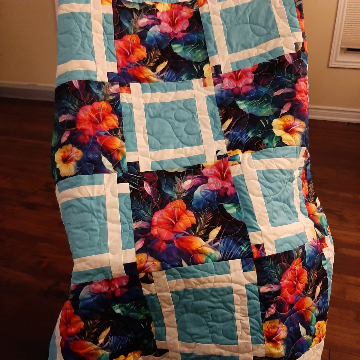 Hibiscus(bonus print) preorder round 43