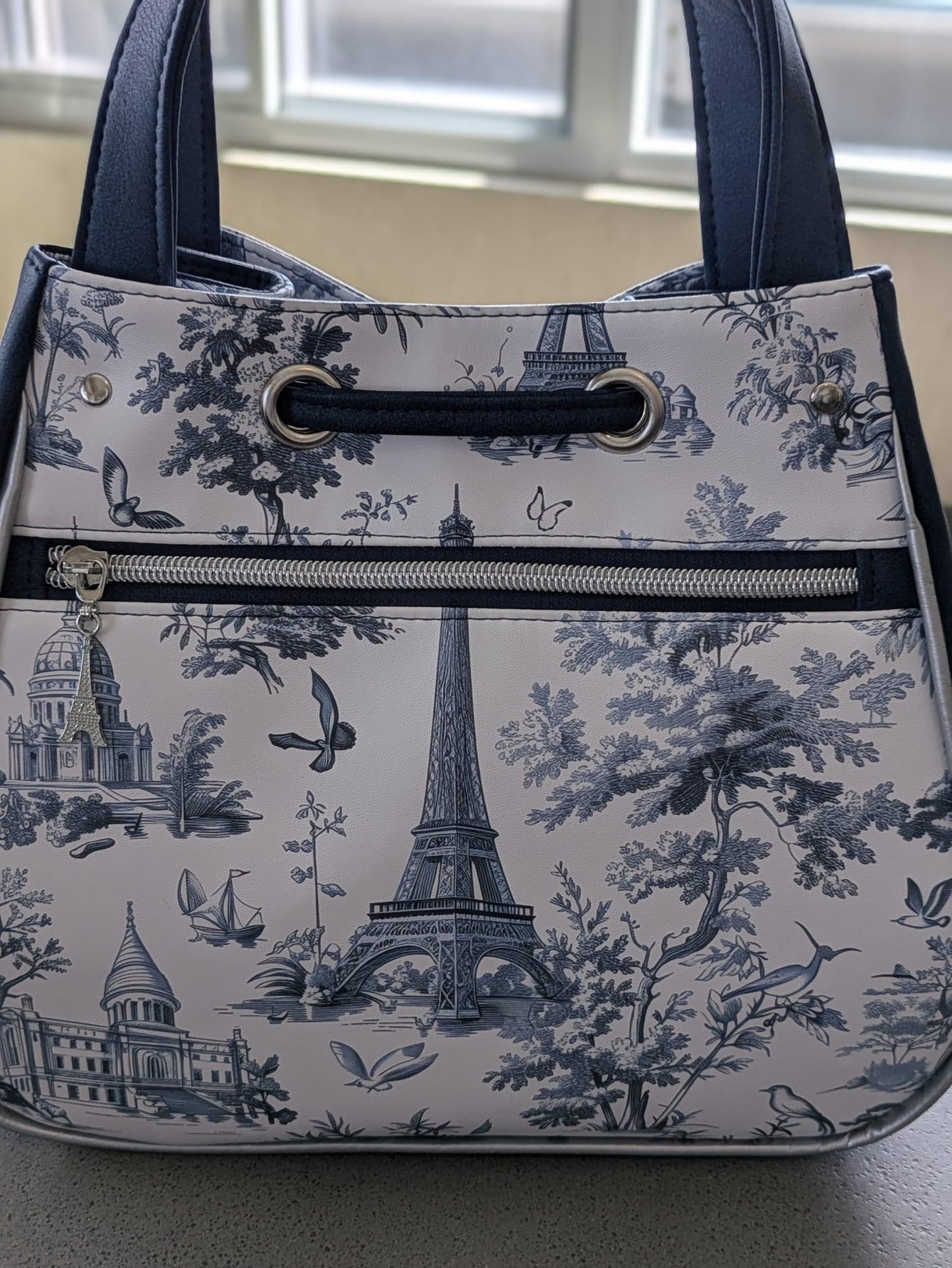 Blue Paris toile round 19 retail