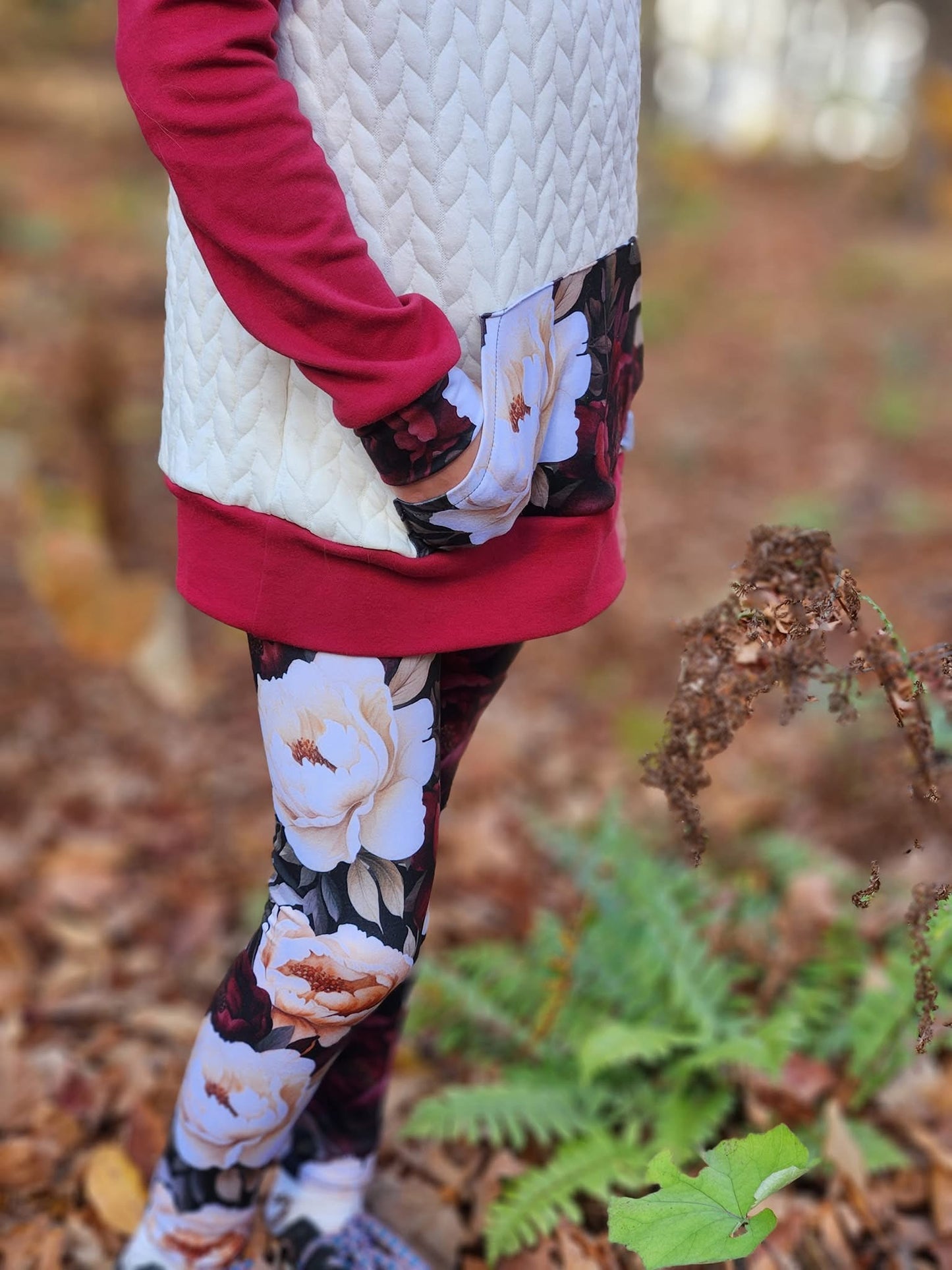 Burgundy peonies preorder round 31