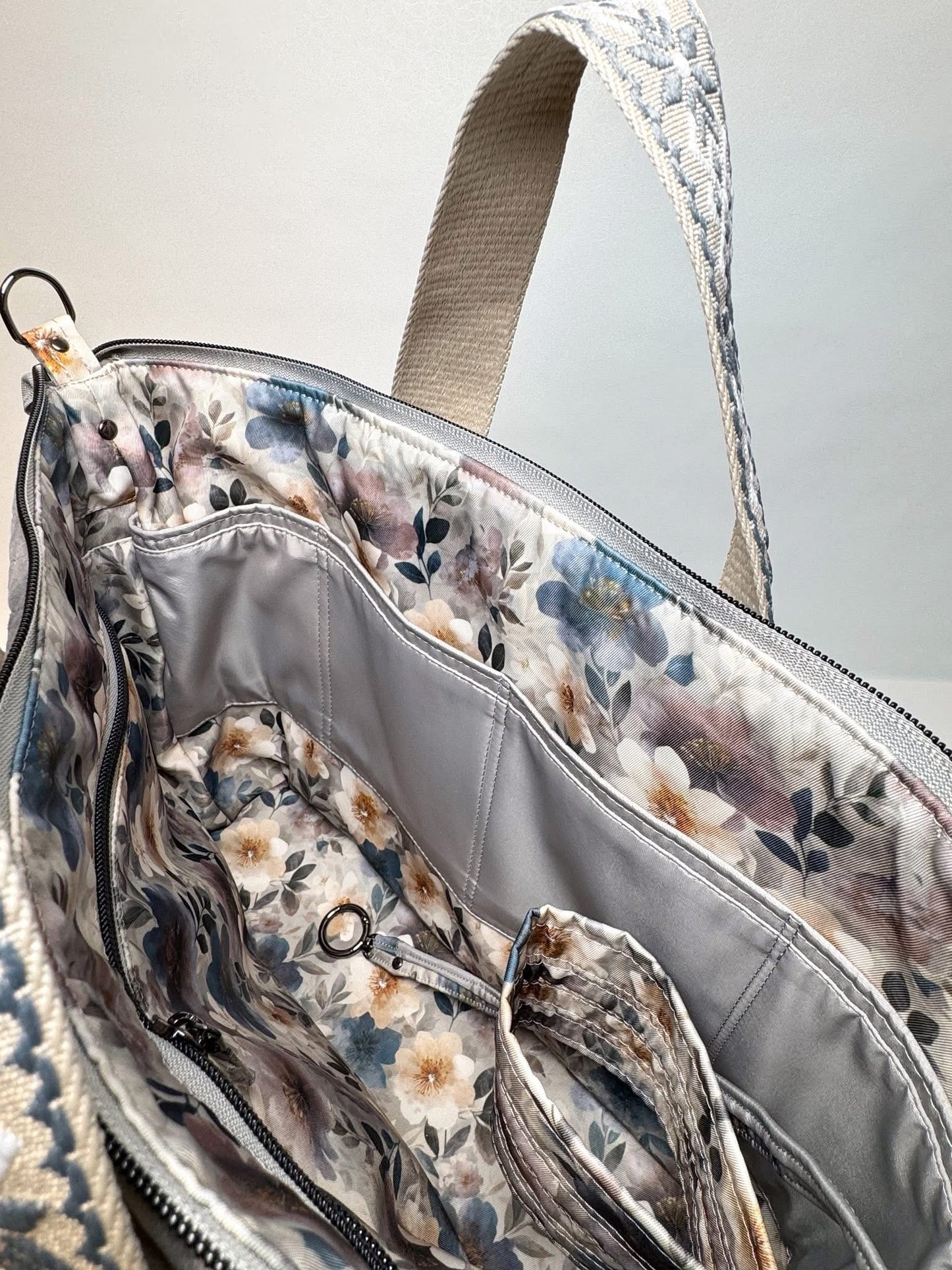 Heirloom florals round 37 retail