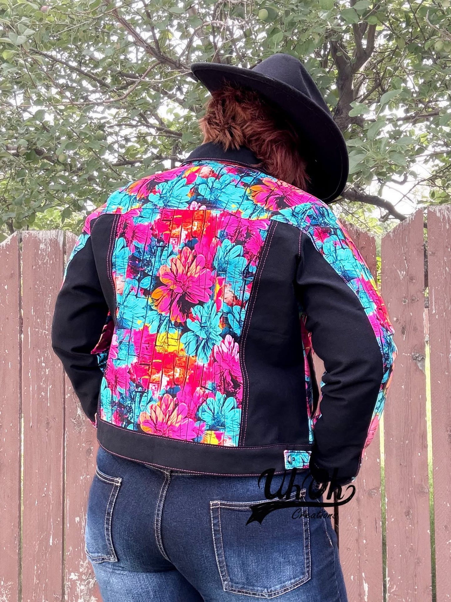 Floral graffiti round 28 retail