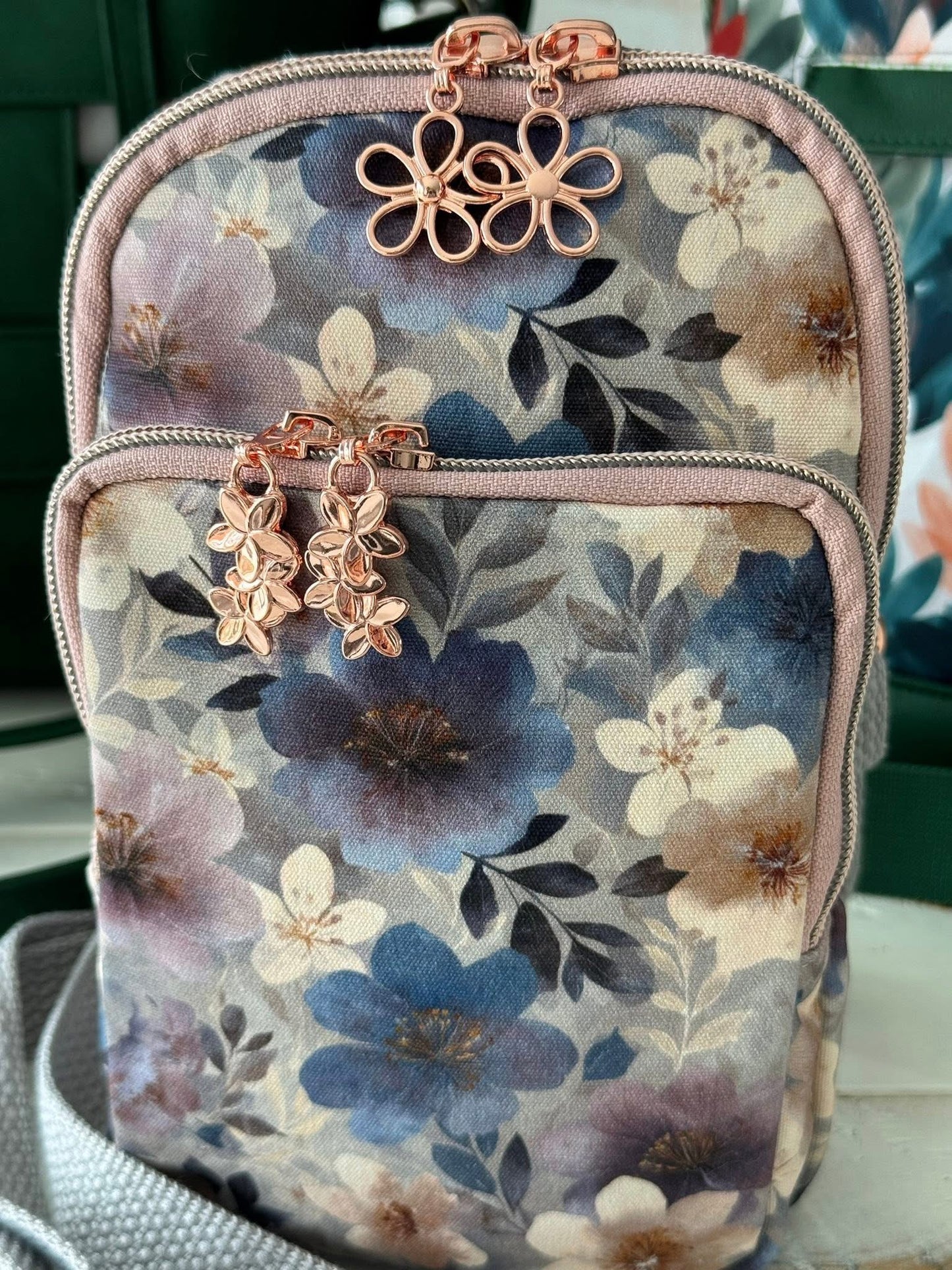 Heirloom florals round 37 retail