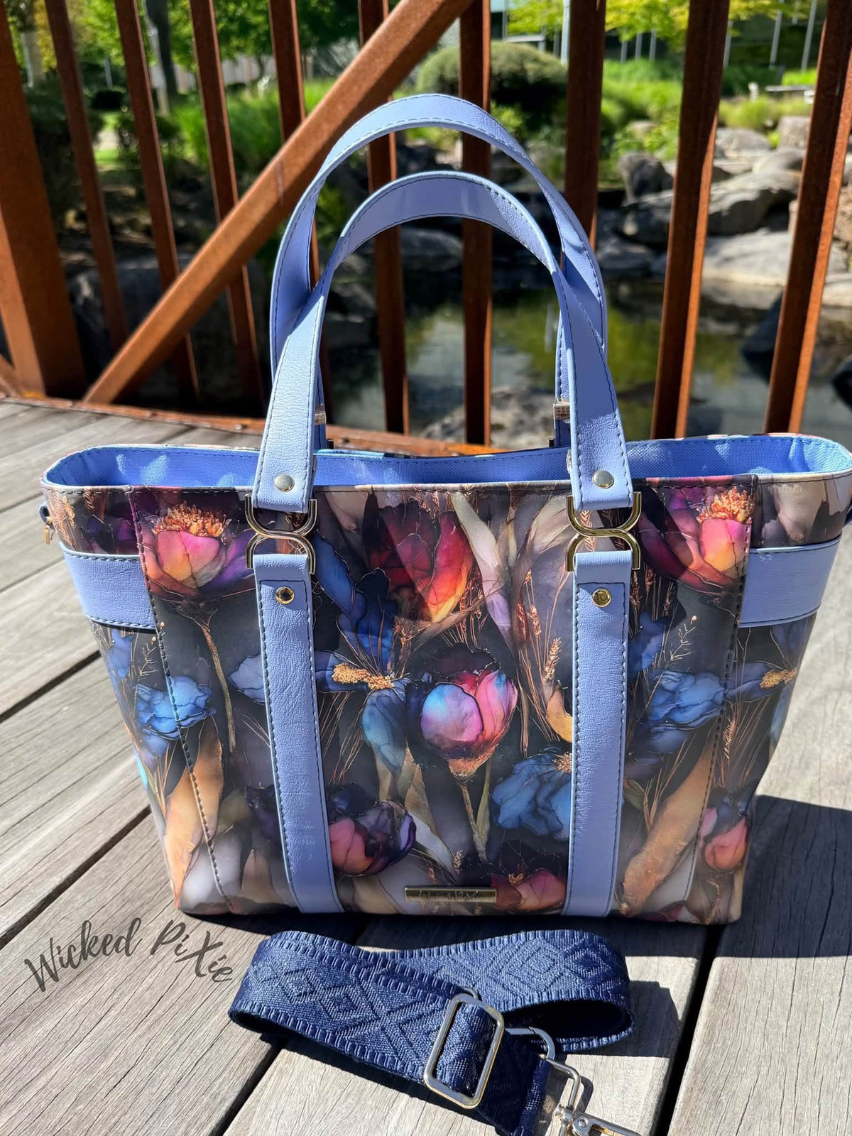 Melancholy tulips round 40 retail