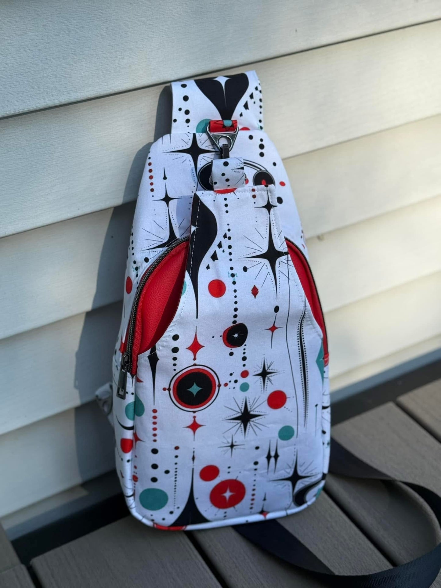 Retro shapes round 28 retail