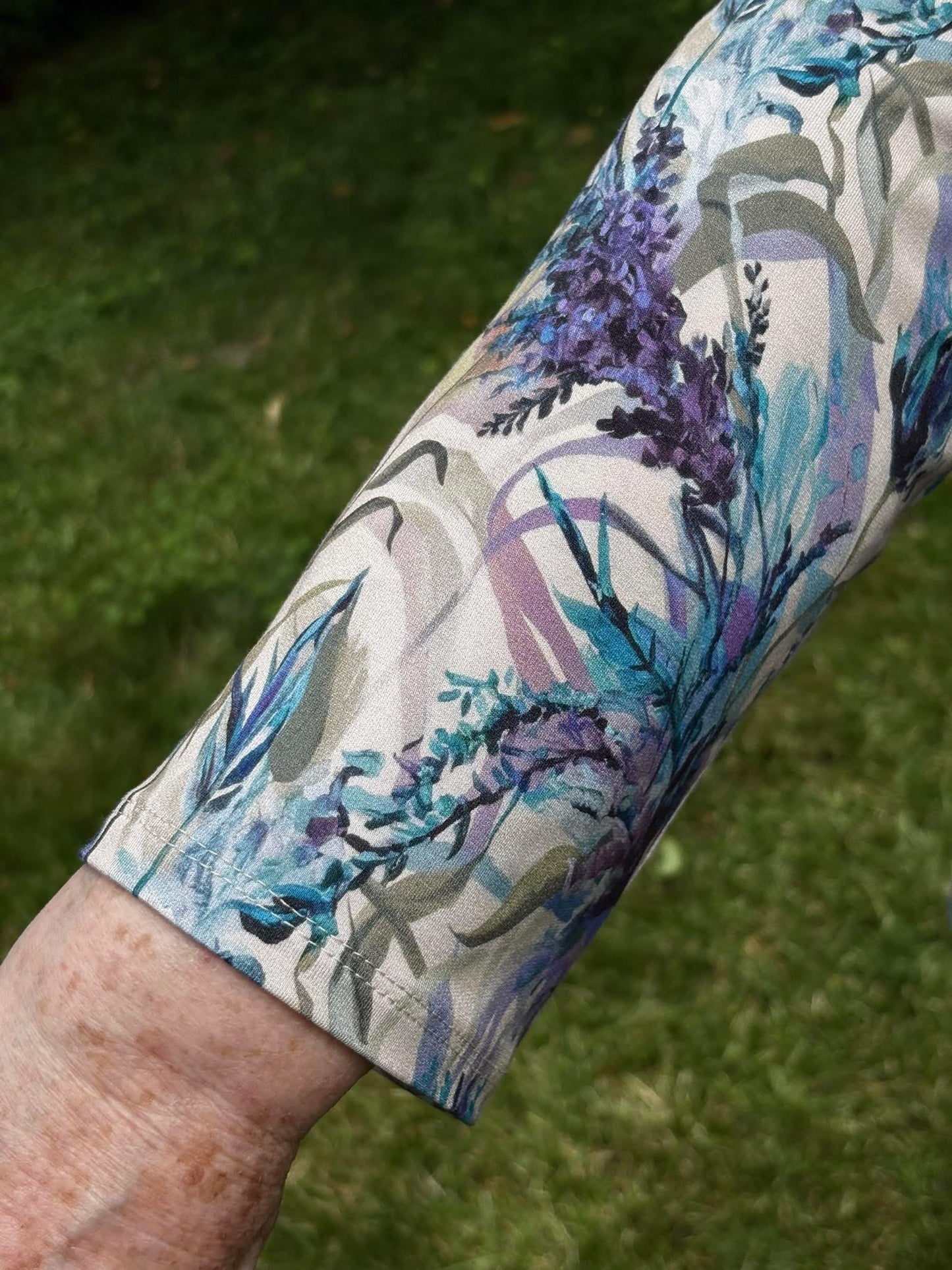 Watercolour lavender preorder round 39