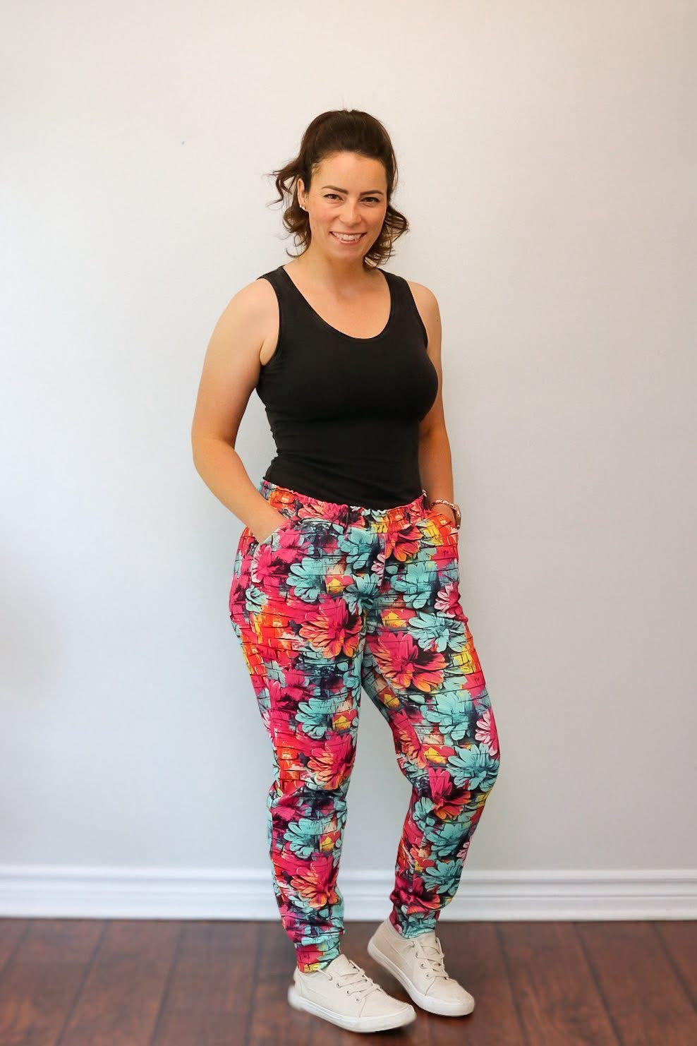 Floral graffiti round 28 retail