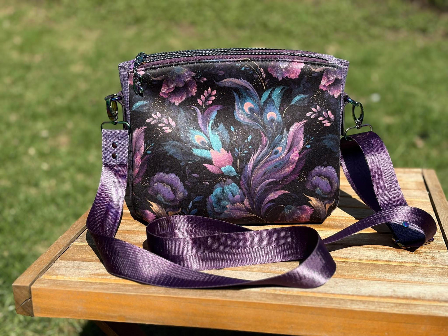Peacock flowers round 37 retail