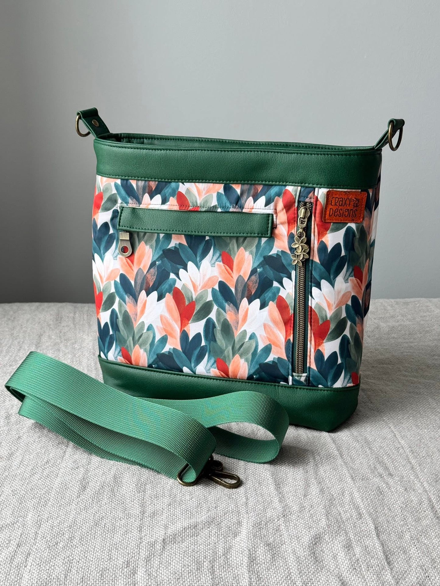 Layered leaves round 37 retail