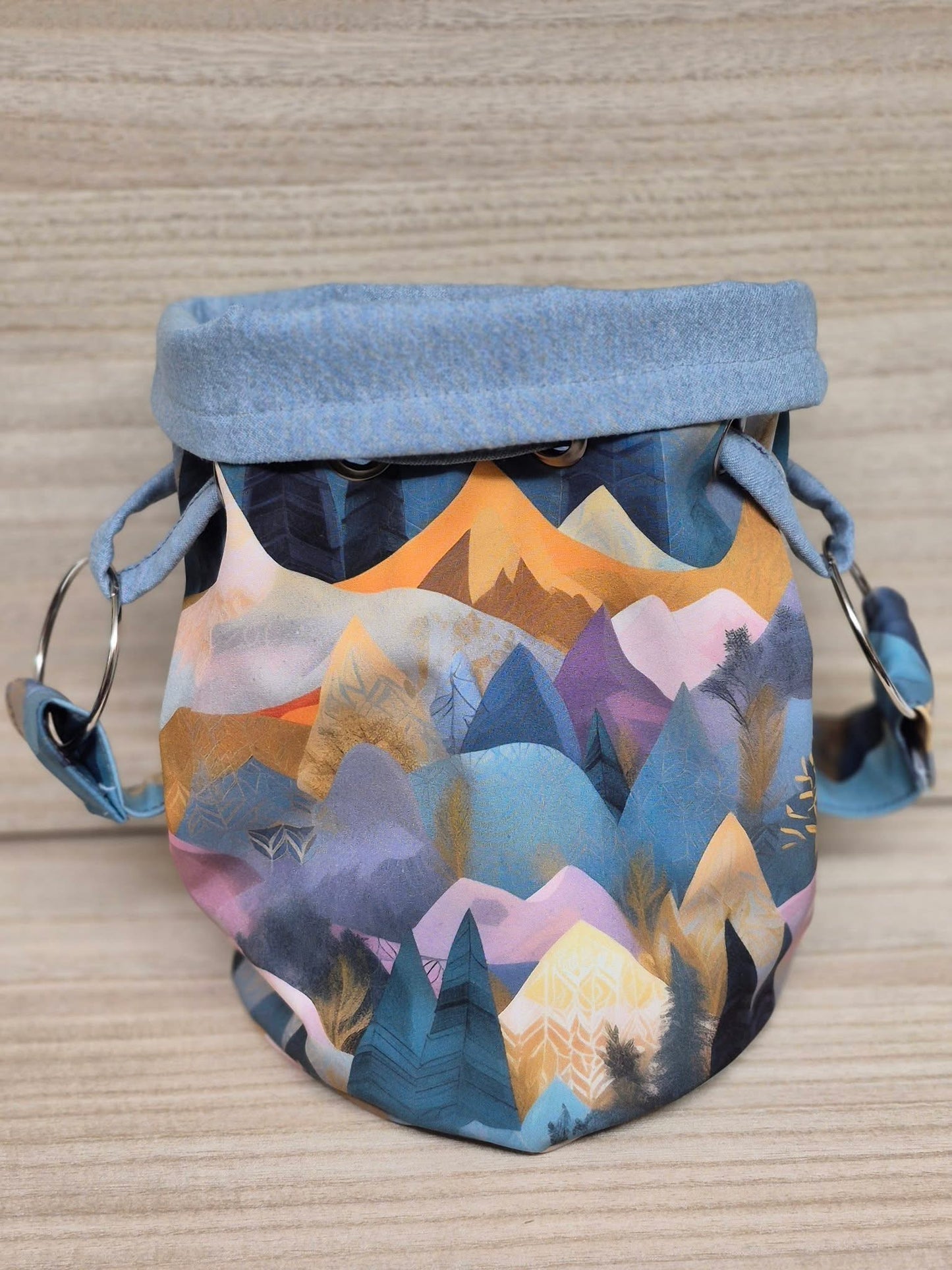 Magic mountains round 35 retail