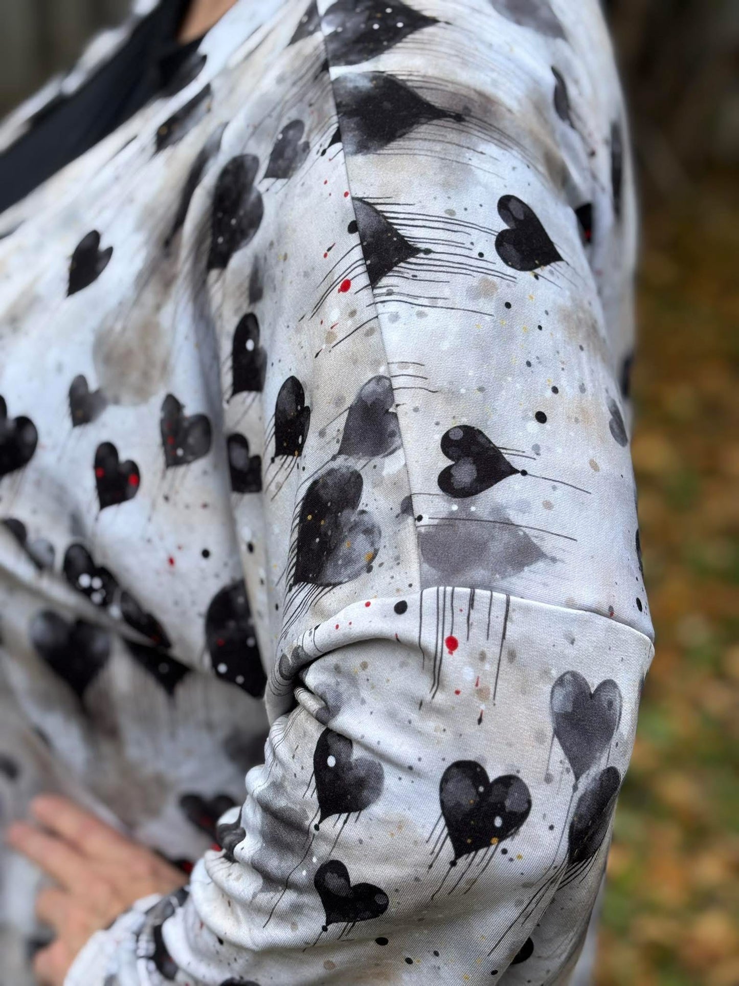 Pretty things hearts preorder round 32