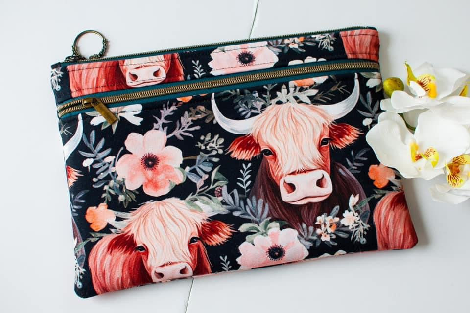 Dark highland cow quilt show retail