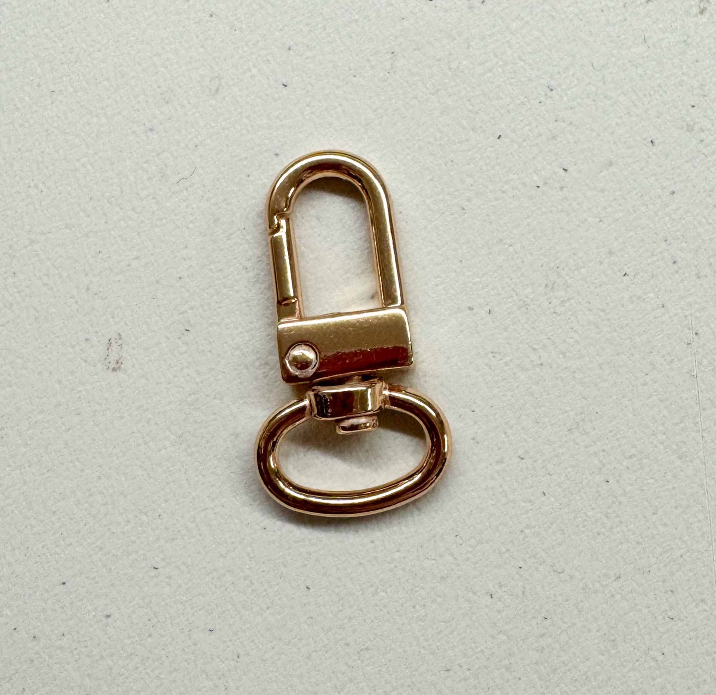 Swivel snap hook size: 1/2” (13mm)
