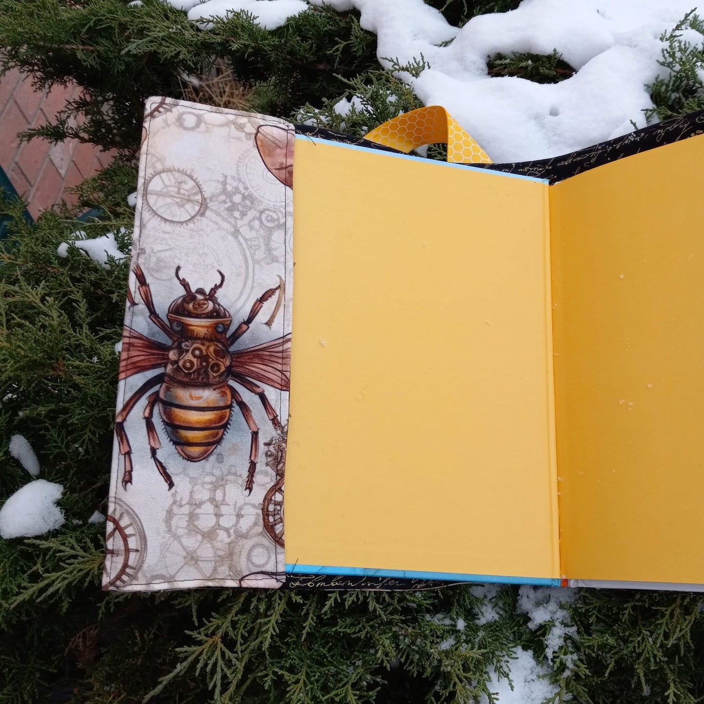 Steampunk bees preorder round 30.5